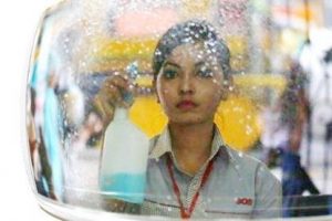 duma mariana simanjuntak, duma mariana instagram, duma mariana simanjuntak facebook, duma mariana simanjuntak instagram, cleaning service cantik indonesia, cleaning service cantik di stasiun kereta api medan, cleaning service cantik bikin geger, cleaning service cantik hitam putih