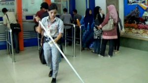 duma mariana simanjuntak, duma mariana instagram, duma mariana simanjuntak facebook, duma mariana simanjuntak instagram, cleaning service cantik indonesia, cleaning service cantik di stasiun kereta api medan, cleaning service cantik bikin geger, cleaning service cantik hitam putih